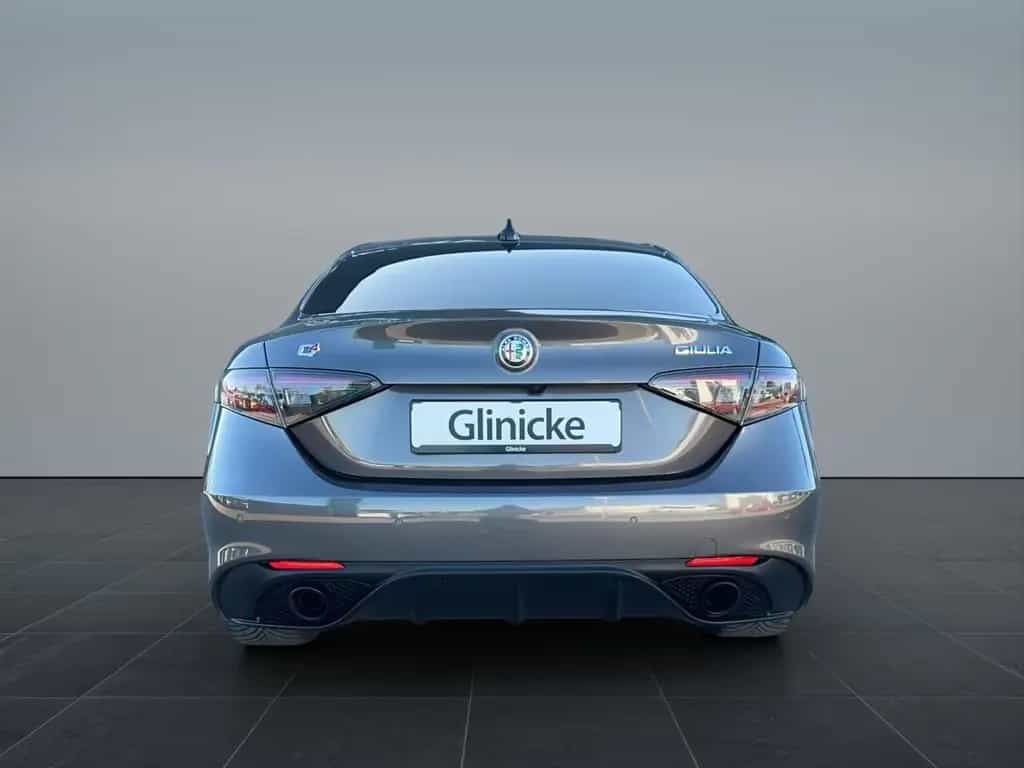 Alfa Romeo Giulia 2.0 Turbo 16V Veloce Q4 Navi KomfortPack 04/2024-photo-6