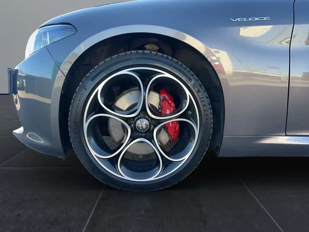 Alfa Romeo Giulia 2.0 Turbo 16V Veloce Q4 Navi KomfortPack 04/2024-photo-8
