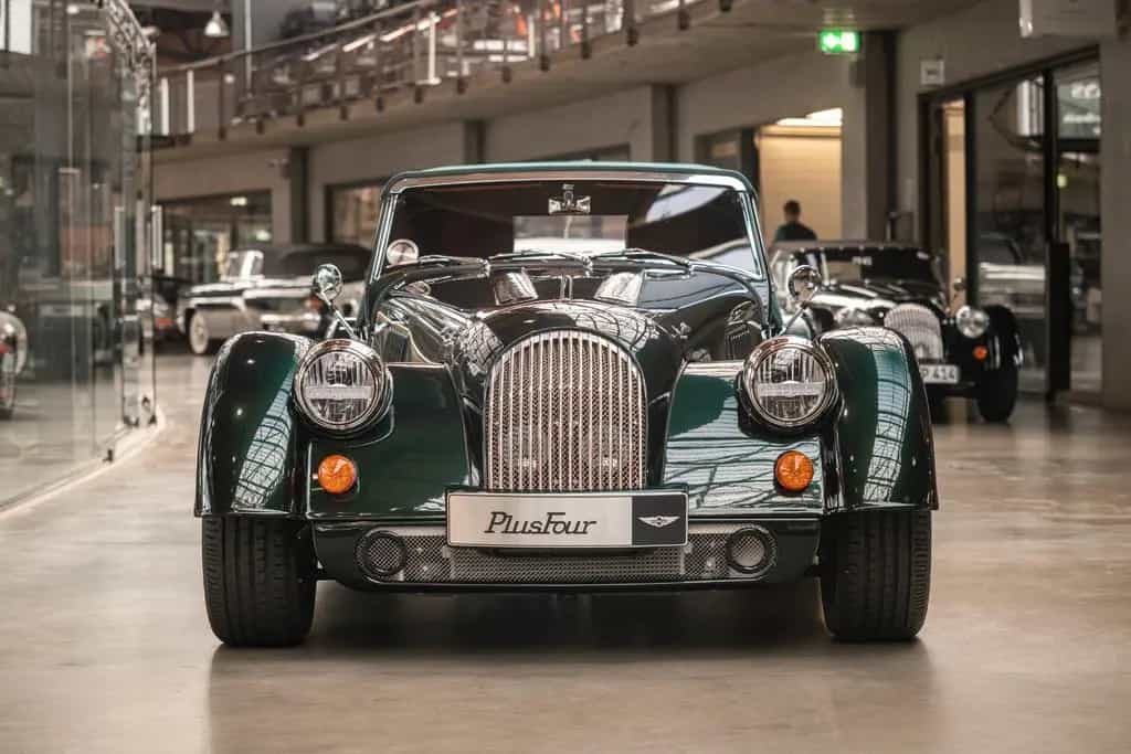 Morgan Plus Four - 16" - A/C - SHZ - Sonderfarbe 08/2022-photo-18