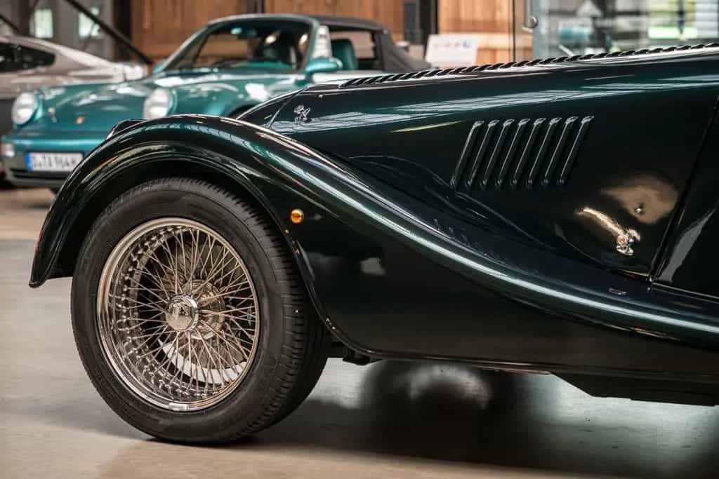 Morgan Plus Four - 16" - A/C - SHZ - Sonderfarbe 08/2022-photo-23