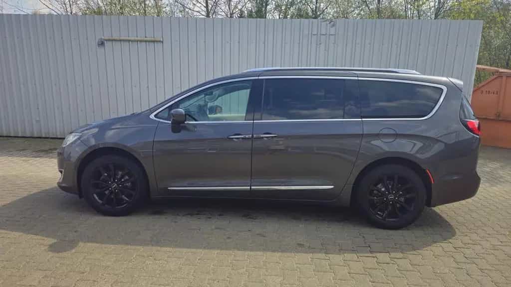 Chrysler Pacifica Touring L 7 Sitzer 04/2019-photo-3