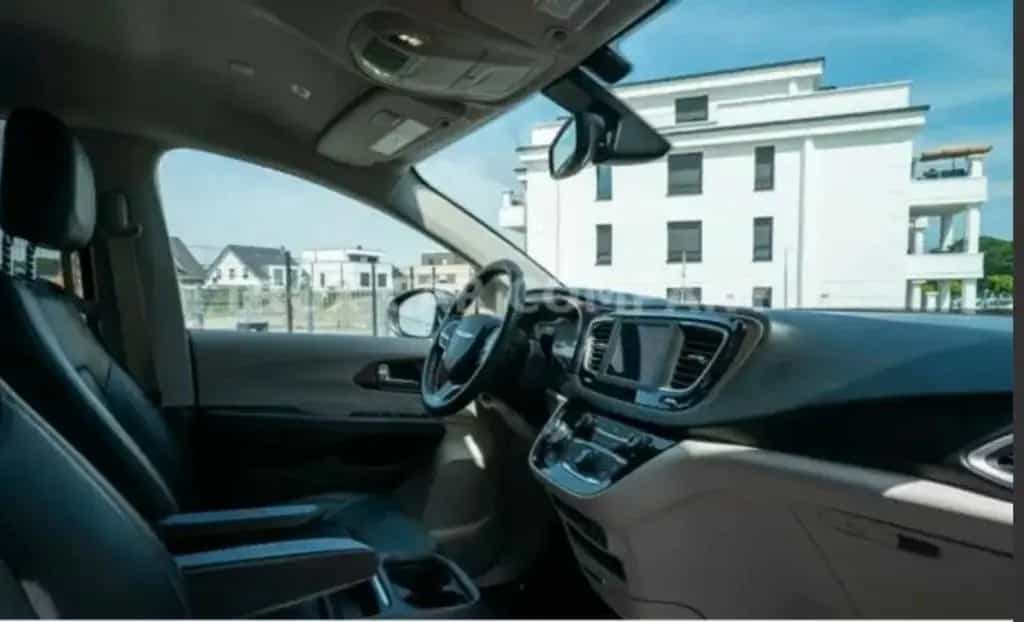 Chrysler Pacifica Touring L 7 Sitzer 04/2019-photo-5