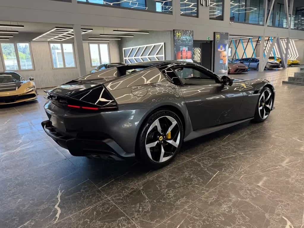 Ferrari 12Cilindri Spider + Lifting null-photo-7