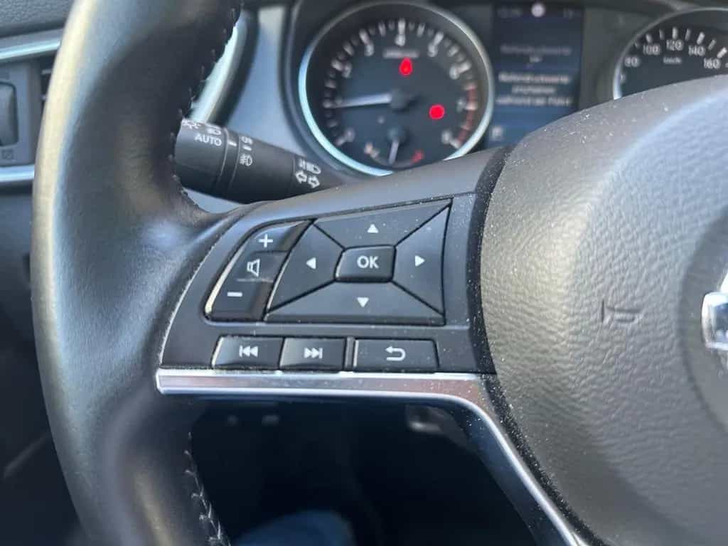 Nissan Qashqai 1.3 AT DIG-T Tekna 360°*PANO*NAVI*Bluet. 10/2019-photo-17