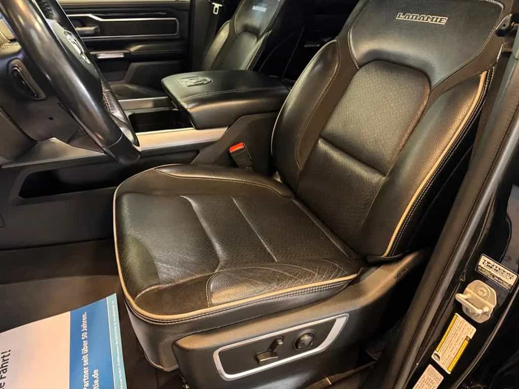 Dodge RAM 1500 5.7 Laramie 4x4 / Pano / Harman-Kardon 07/2022-photo-29