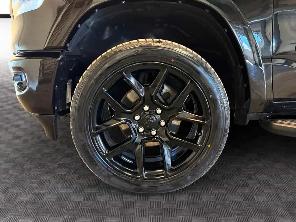 Dodge RAM 1500 5.7 Laramie 4x4 / Pano / Harman-Kardon 07/2022-photo-9