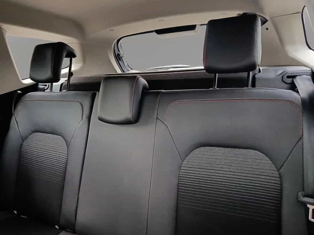 Dacia Duster Extreme TCe 150 Automatik 03/2023-photo-7