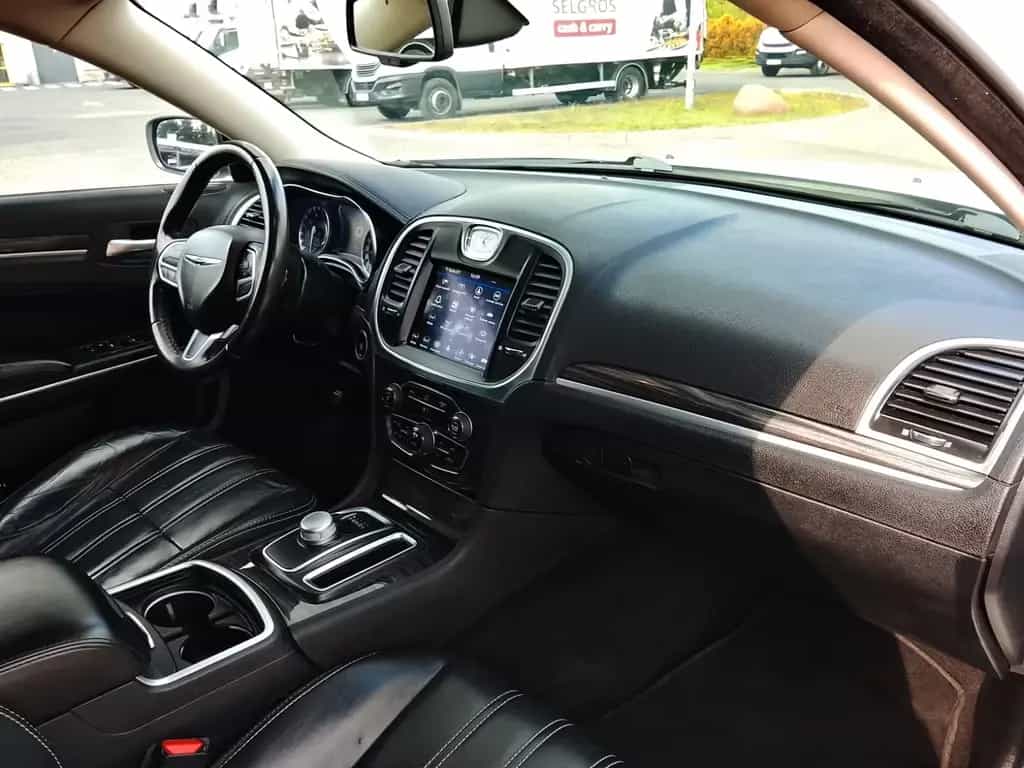 Chrysler 300C Sehr guter Zustand 04/2021-photo-10