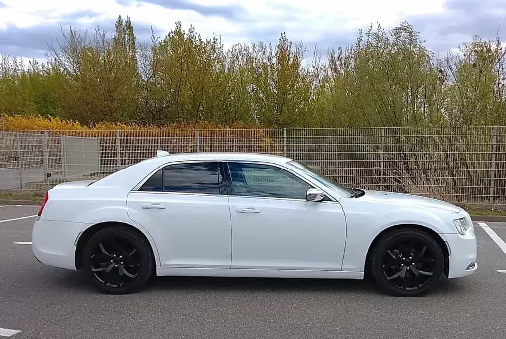 Chrysler 300C Sehr guter Zustand 04/2021-photo-4