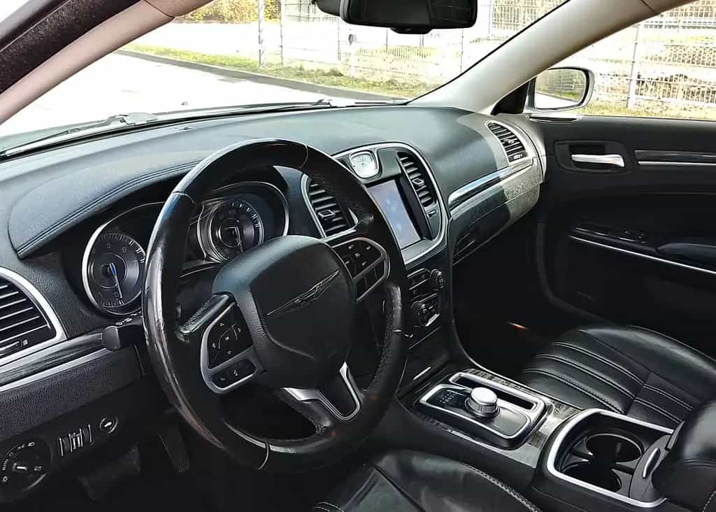 Chrysler 300C Sehr guter Zustand 04/2021-photo-9