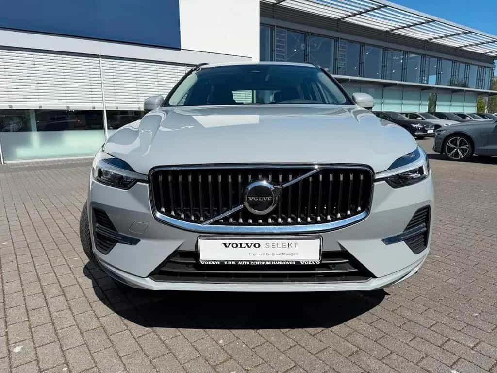 Volvo XC60 B4 Core 2WD 03/2024-photo-12