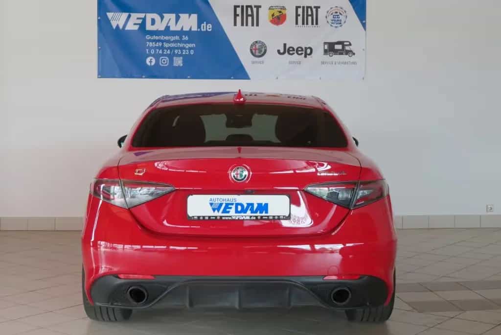 Alfa Romeo Giulia Competizione Q4 280PS 10/2023-photo-2
