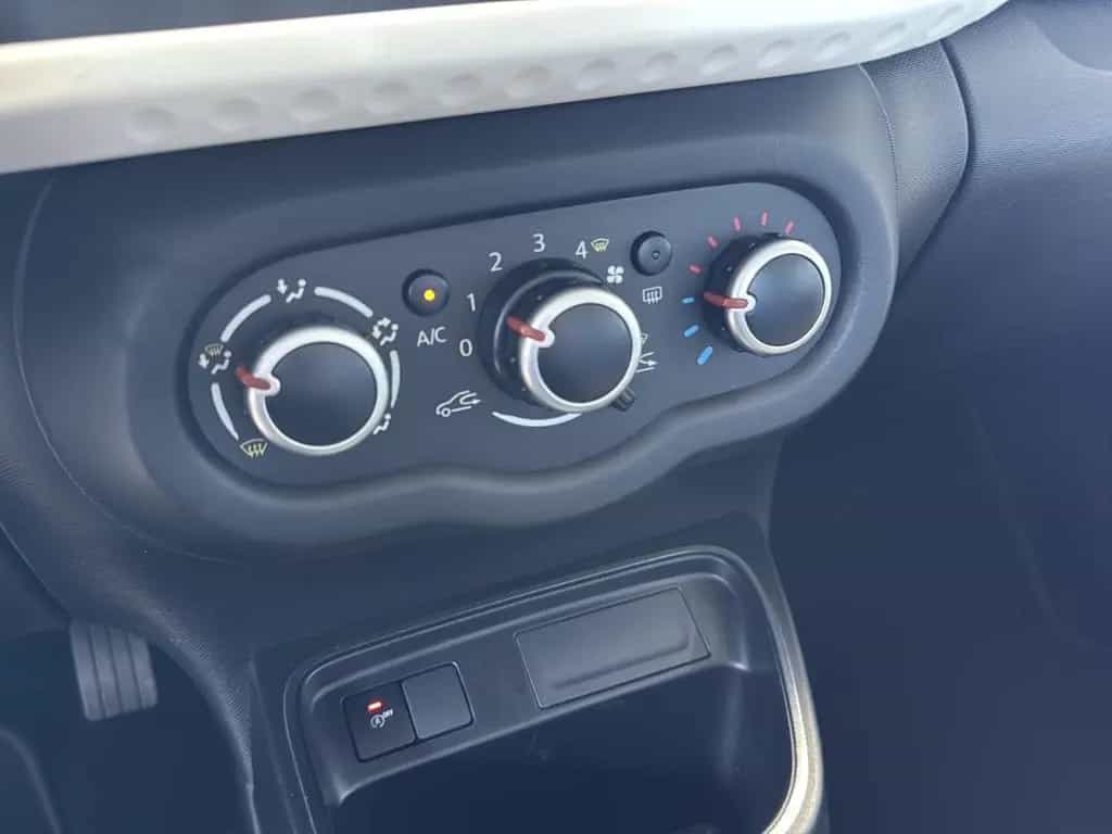 Renault Twingo Limited*KLIMA*LED*MANGO-GELB* 08/2020-photo-17