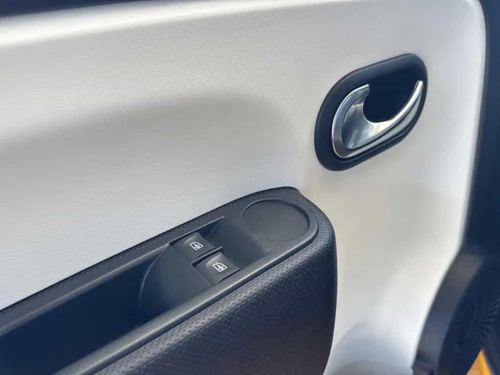 Renault Twingo Limited*KLIMA*LED*MANGO-GELB* 08/2020-photo-9