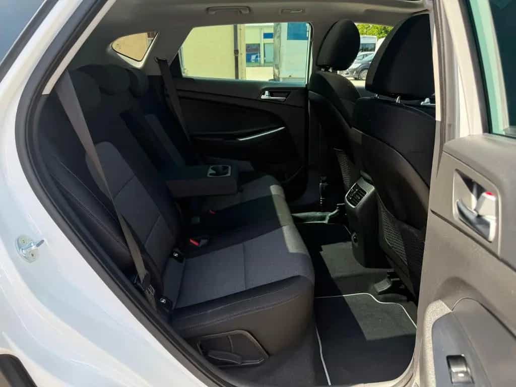 Hyundai TUCSON 1.6 T-GDI Trend 2WD DCT7 Automatik 1.Hand 04/2019-photo-12