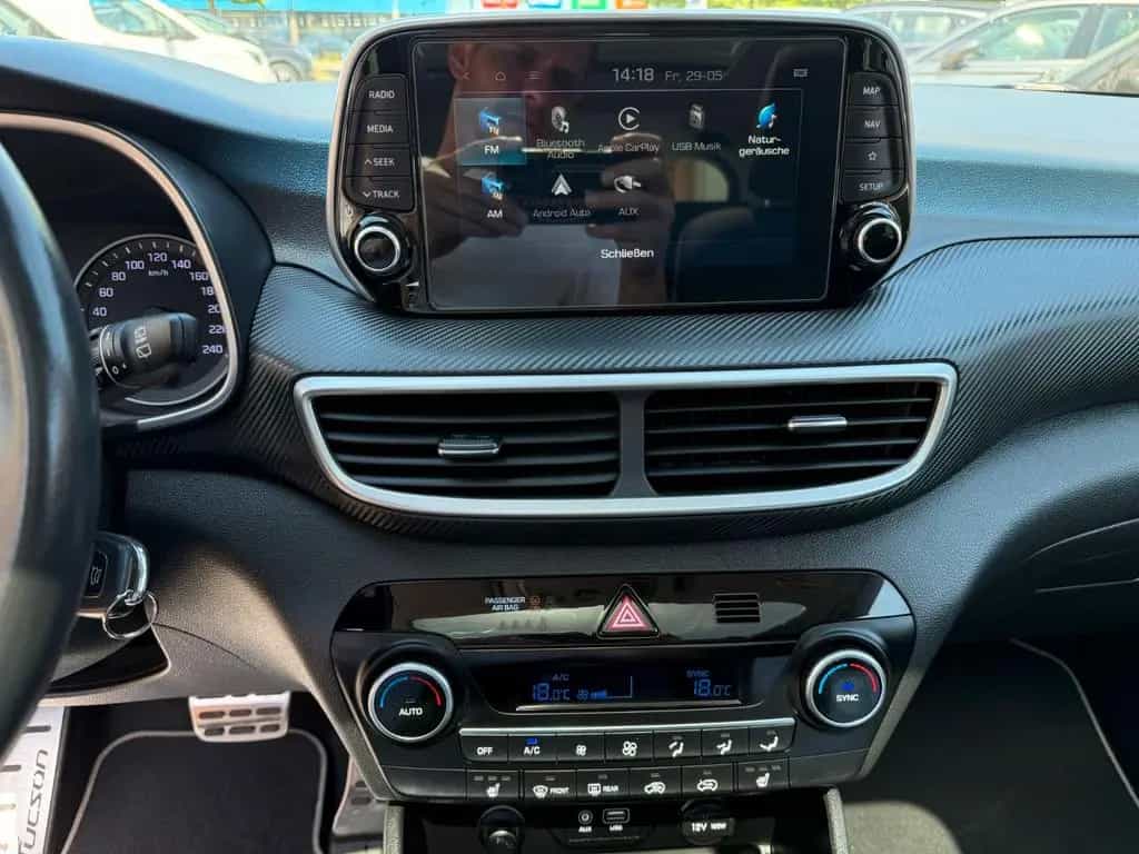 Hyundai TUCSON 1.6 T-GDI Trend 2WD DCT7 Automatik 1.Hand 04/2019-photo-32