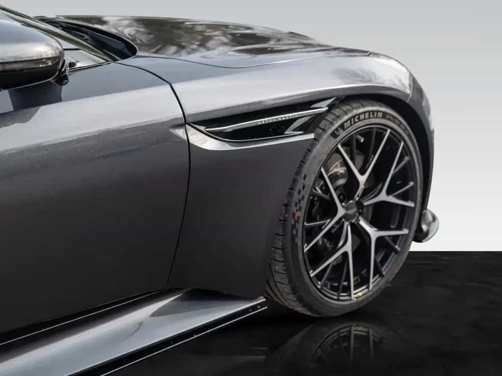Aston Martin DB12 | Interieur Mid Duotone null-photo-13