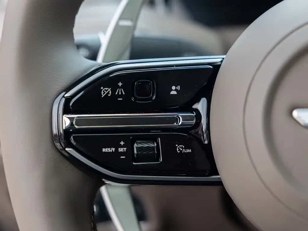 Aston Martin DB12 | Interieur Mid Duotone null-photo-20