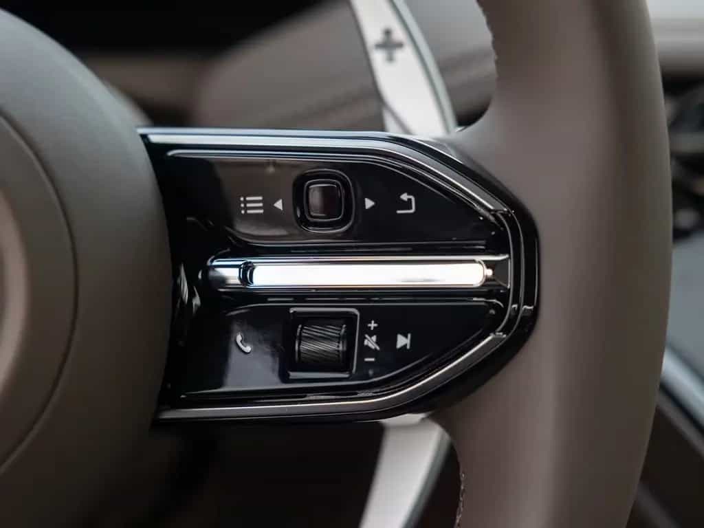 Aston Martin DB12 | Interieur Mid Duotone null-photo-22