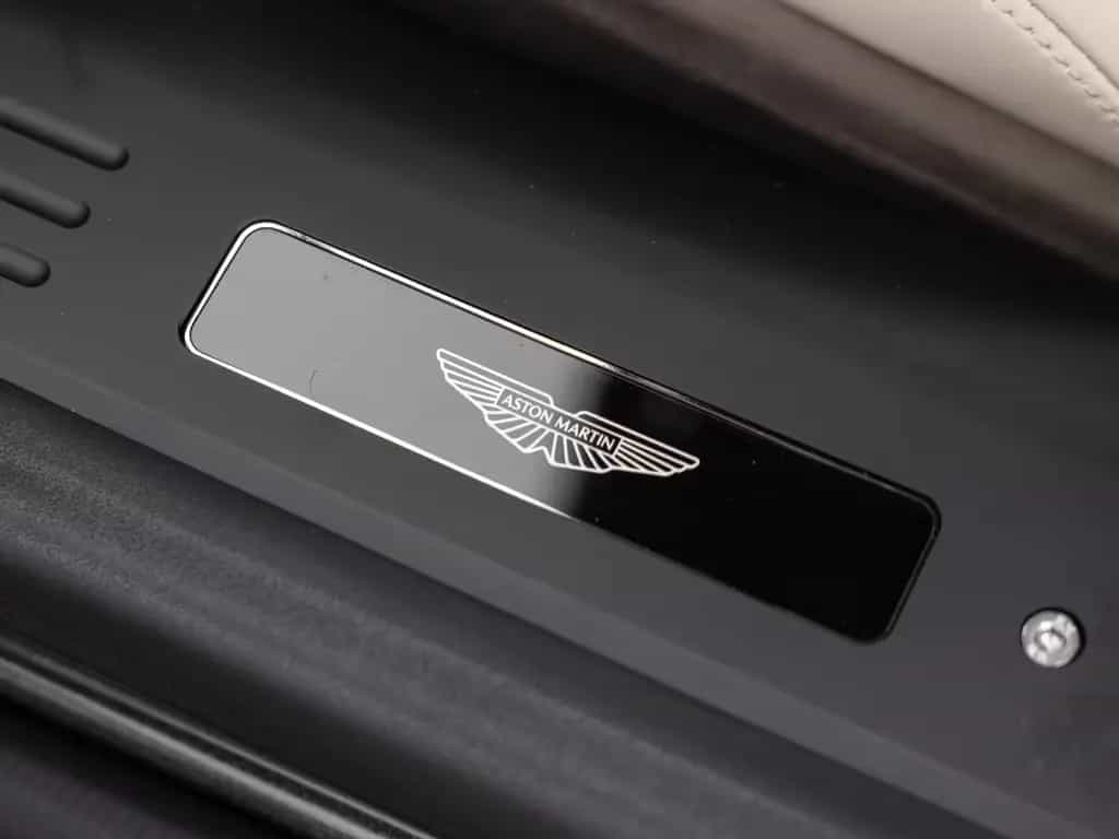Aston Martin DB12 | Interieur Mid Duotone null-photo-25
