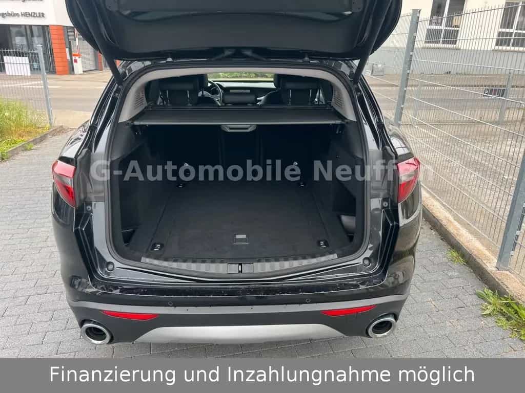 Alfa Romeo Stelvio Super Q4*Xenon*Navi*CAM*ACC*ShZ*1.Hand 01/2019-photo-7