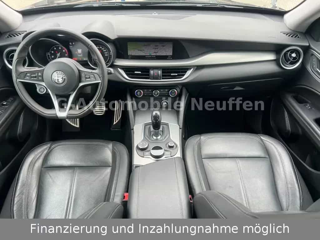 Alfa Romeo Stelvio Super Q4*Xenon*Navi*CAM*ACC*ShZ*1.Hand 01/2019-photo-8