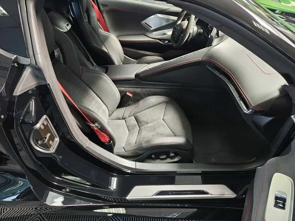 Corvette C8 3LT Vollausstattung, Performance Umbau, Carbo 09/2023-photo-9