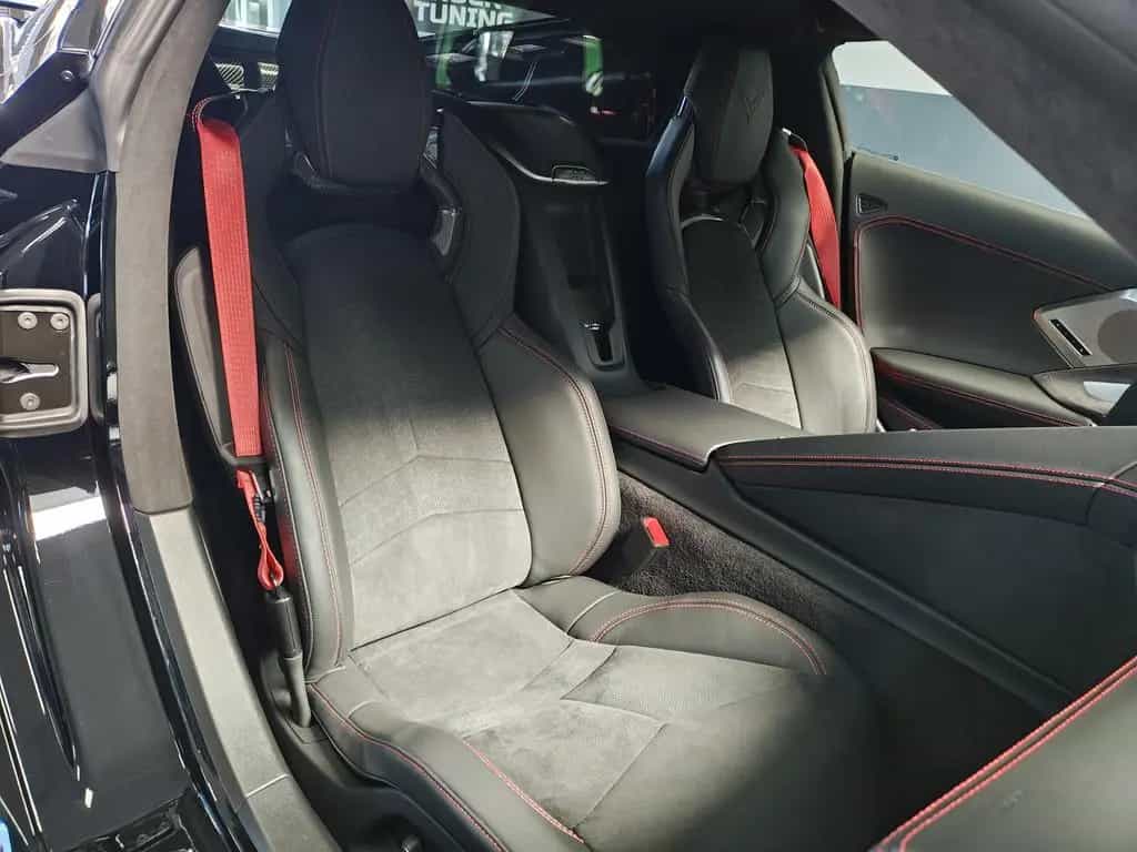 Corvette C8 3LT Vollausstattung, Performance Umbau, Carbo 09/2023-photo-10
