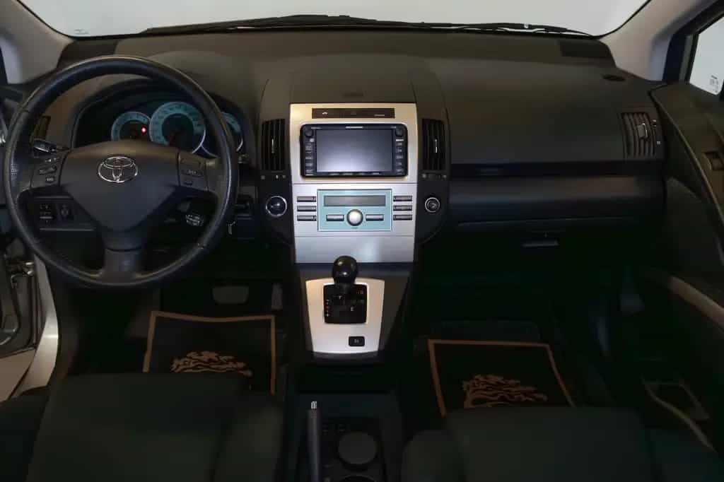 Toyota Corolla Verso 1.8 Executive Automatik AHK 7Sitz 11/2004-photo-21