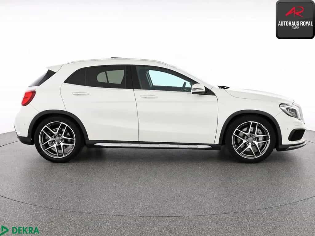 Mercedes-Benz GLA 45 AMG PERFORMANCE 4M PANO,KAMERA,KEYLESS 09/2016-photo-5