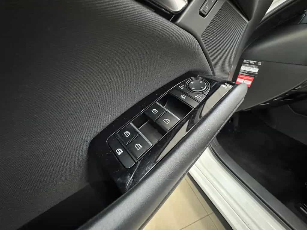 Mazda 3 5HB Selection SKYACTIV-G 2.0 M Hybrid 6AG *LHZ 09/2021-photo-45