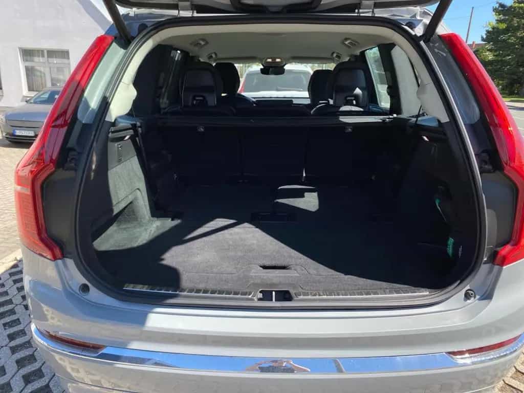 Volvo XC90 B5 Mild-Hybrid Diesel Plus Bright AWD 7-Sit 06/2023-photo-16
