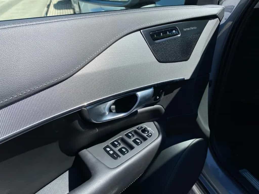 Volvo XC90 B5 Mild-Hybrid Diesel Plus Bright AWD 7-Sit 06/2023-photo-9