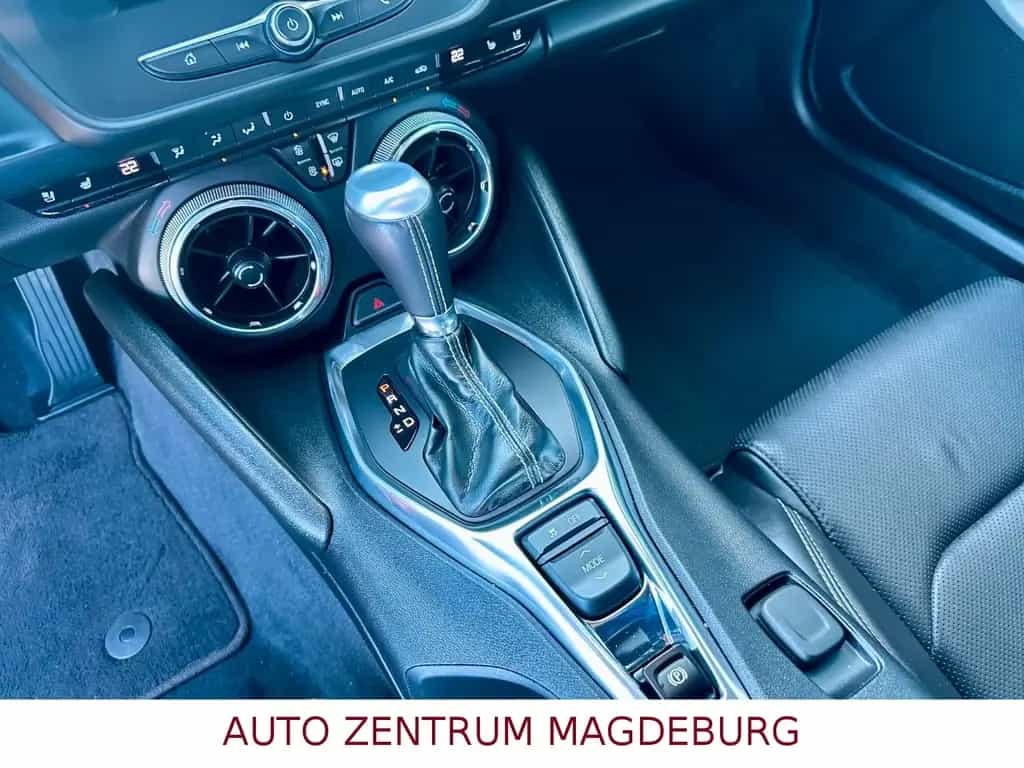 Chevrolet Camaro 3,6I KLIMA*XENON*AUTOM*ALU*KAMERA 03/2019-photo-17