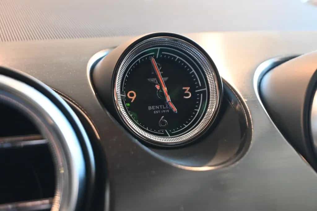 Bentley Bentayga 6.0 W12 4WD MULLINER FULL FULL !! 03/2016-photo-19