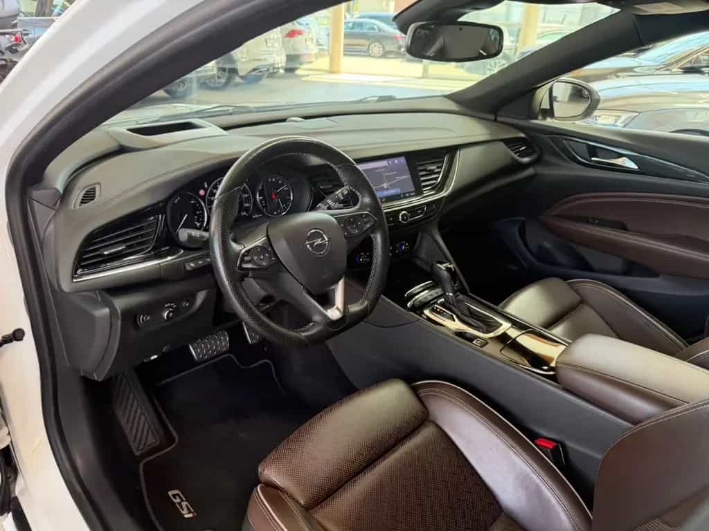 Opel Insignia B Sports Tourer GSi 4x4 OPC Performance 07/2018-photo-11
