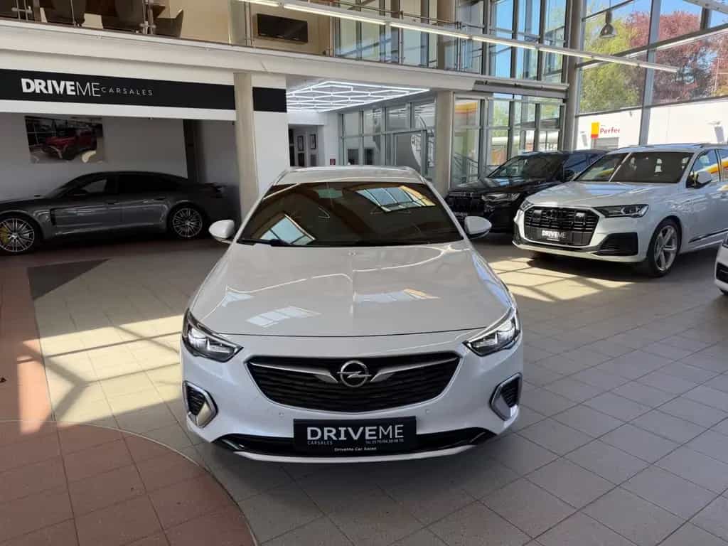 Opel Insignia B Sports Tourer GSi 4x4 OPC Performance 07/2018-photo-1