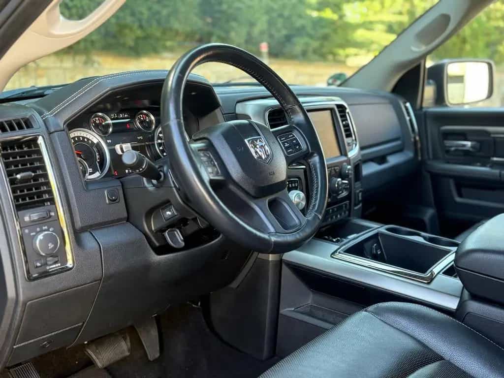 Dodge RAM 1500*5.7 V8*AHK*RAM BOX*Hoch & Breit* 07/2015-photo-13