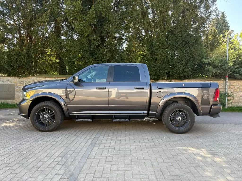 Dodge RAM 1500*5.7 V8*AHK*RAM BOX*Hoch & Breit* 07/2015-photo-7