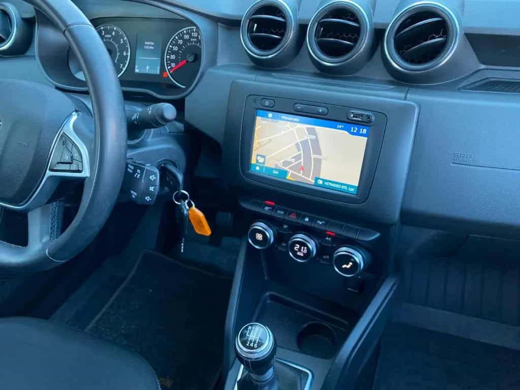 Dacia Duster TCE130 URBAN CARPLAY CHECKHEFT TÜV NEU 11/2021-photo-43