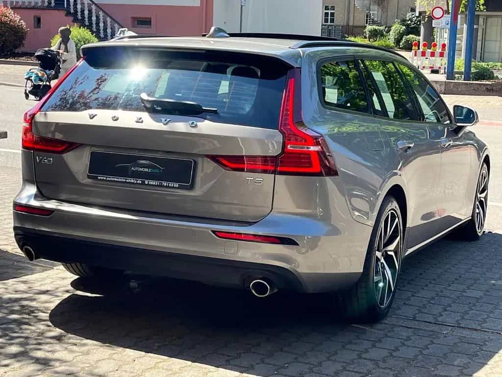 Volvo V60 Kombi T5, Leder, LED, PANORAMA 05/2019-photo-7