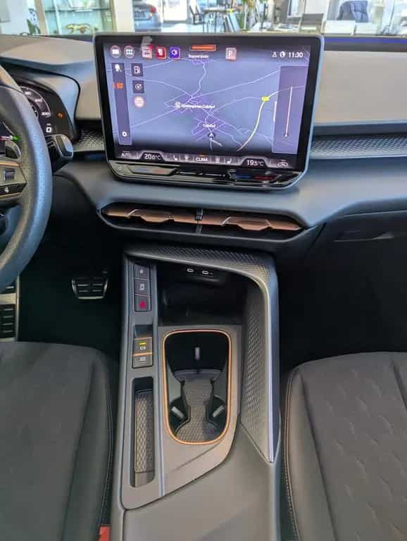 Cupra Terramar 1.5 eTSI Sennheiser Edge-Paket HUD 19" 12/2025-photo-16