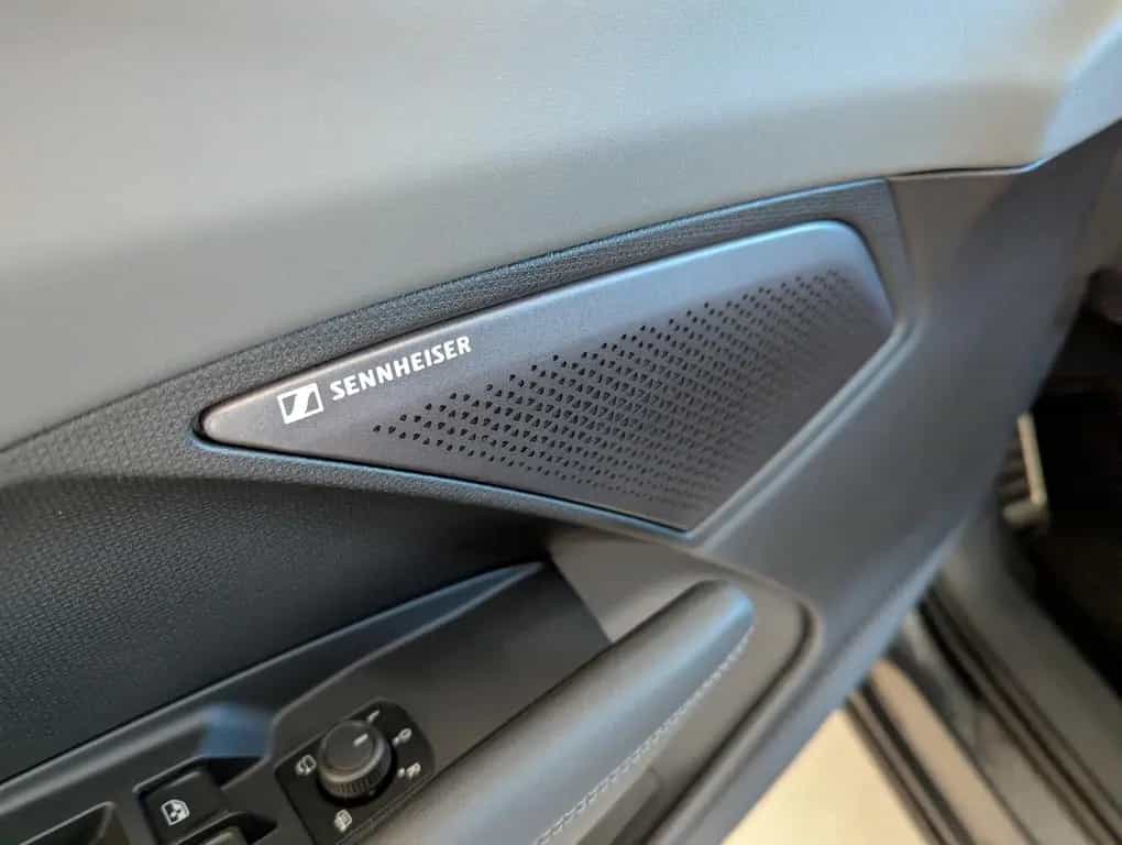 Cupra Terramar 1.5 eTSI Sennheiser Edge-Paket HUD 19" 12/2025-photo-19
