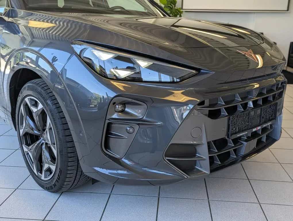Cupra Terramar 1.5 eTSI Sennheiser Edge-Paket HUD 19" 12/2025-photo-6