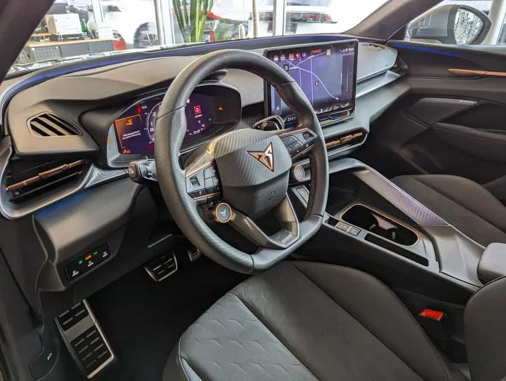 Cupra Terramar 1.5 eTSI Sennheiser Edge-Paket HUD 19" 12/2025-photo-19