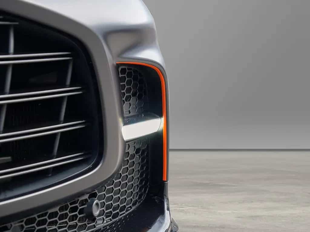 Aston Martin DBX 707 Satin Onyx Black Californian Poppy 06/2023-photo-11