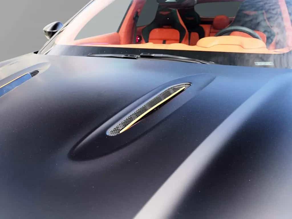 Aston Martin DBX 707 Satin Onyx Black Californian Poppy 06/2023-photo-12
