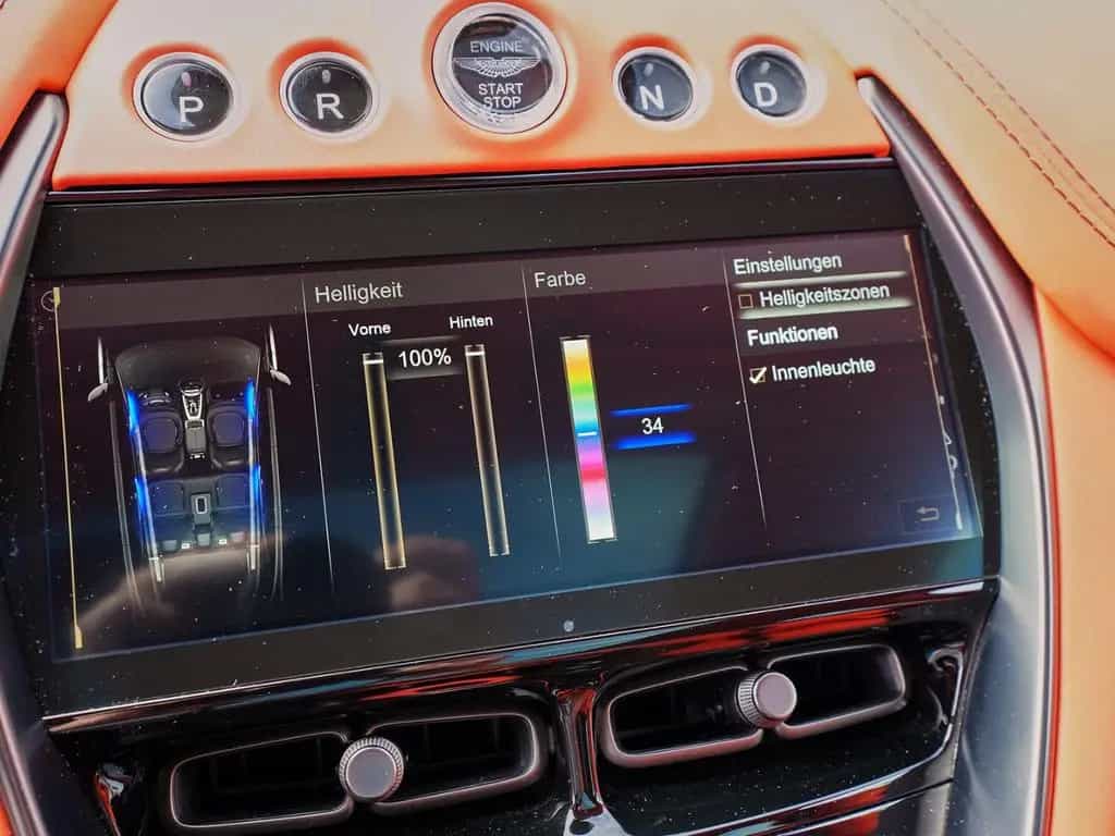 Aston Martin DBX 707 Satin Onyx Black Californian Poppy 06/2023-photo-27
