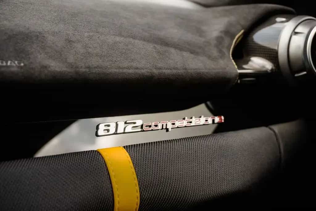 Ferrari 812 Competizione - Blu Tour de France - 1 of 999 03/2023-photo-12