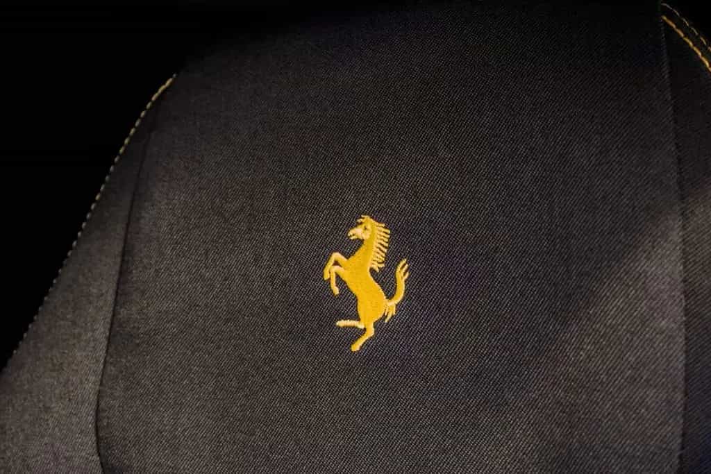 Ferrari 812 Competizione - Blu Tour de France - 1 of 999 03/2023-photo-14